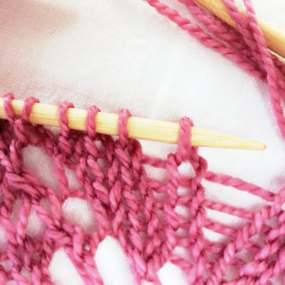 fixing a mistake in lace knitting - La Visch Designs