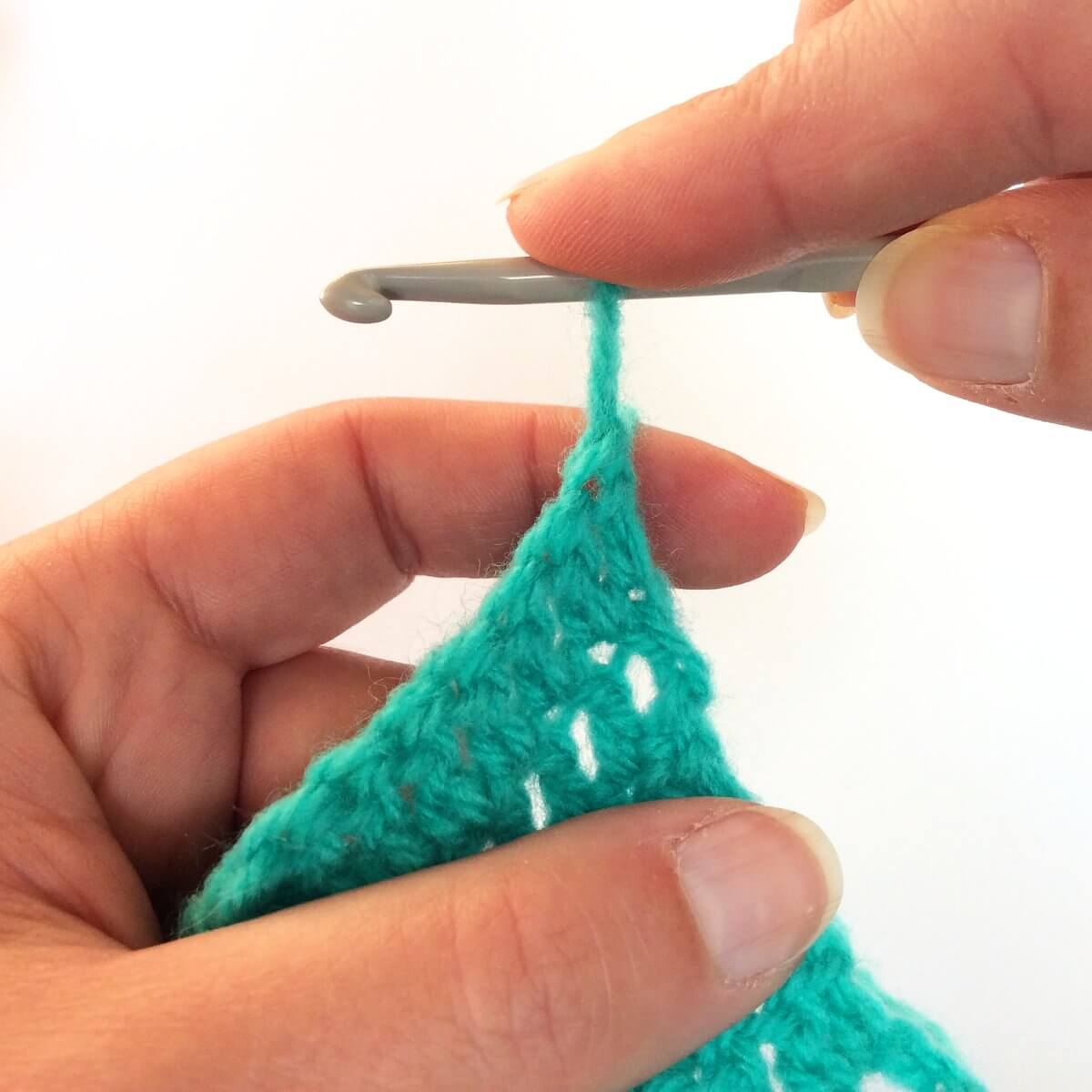 tutorial chainless starting double crochet (csdc) La Visch Designs