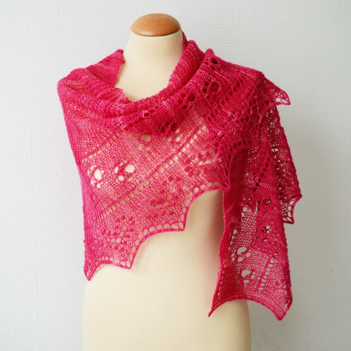 kitty cat shawl - La Visch Designs