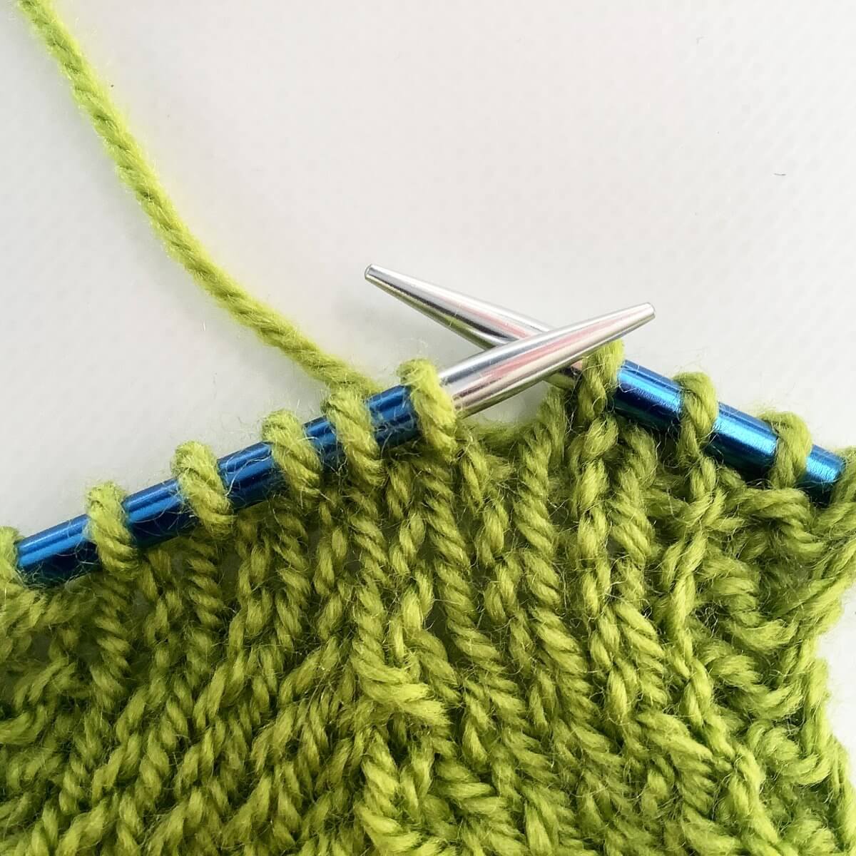 tutorial working a knitside leftleaning lifted increase La Visch